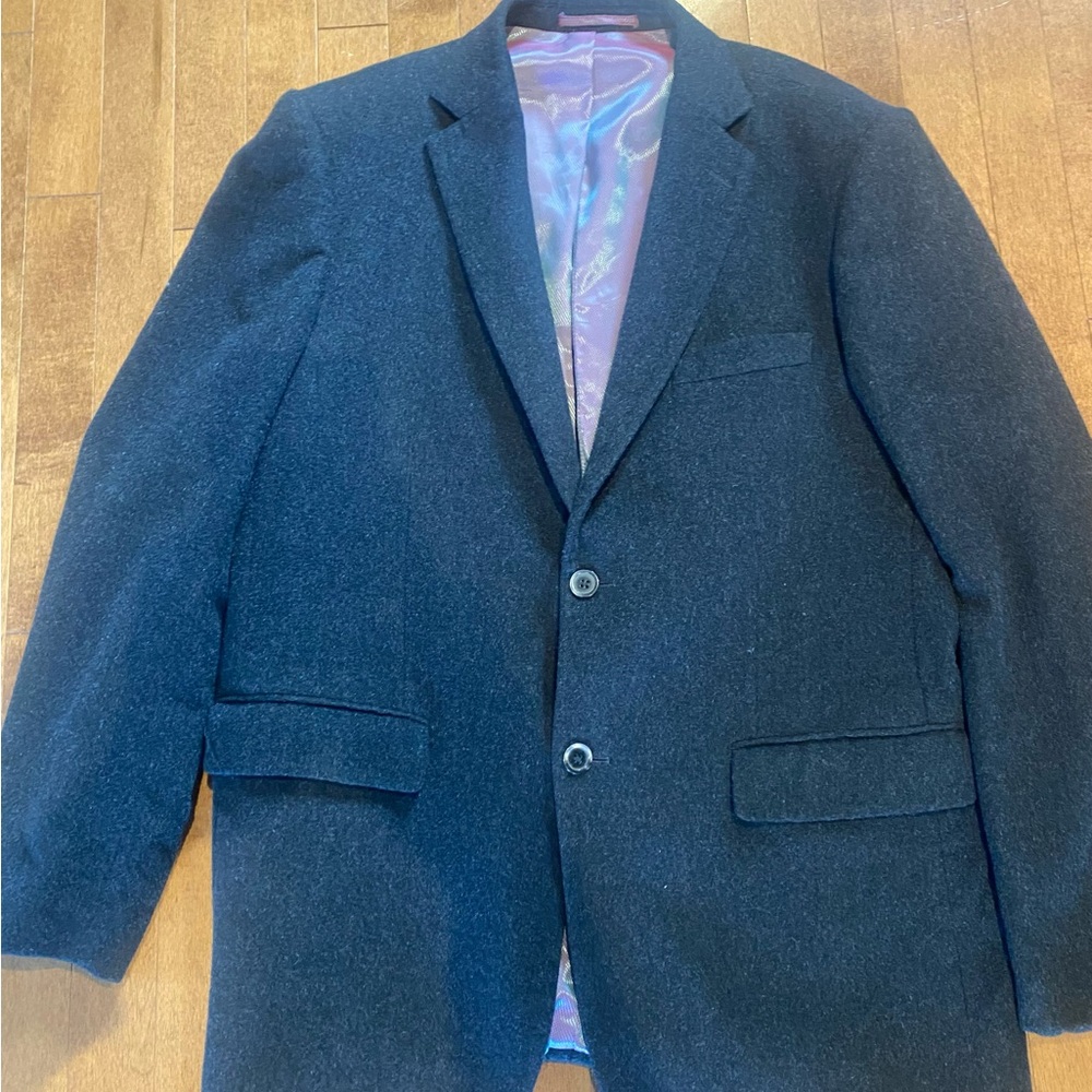 Men’s mix wool silk cashmere blend blazer. Large